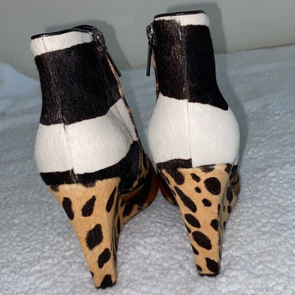 Authentic Dior Ankle Booties(Size 37) - Picture 10 of 12